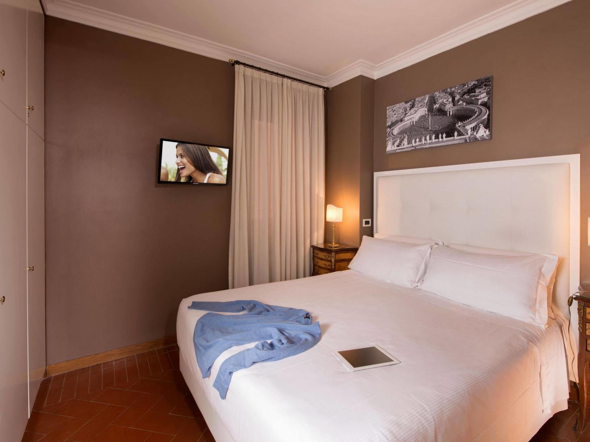 Astrid Roma Suites Luaran gambar