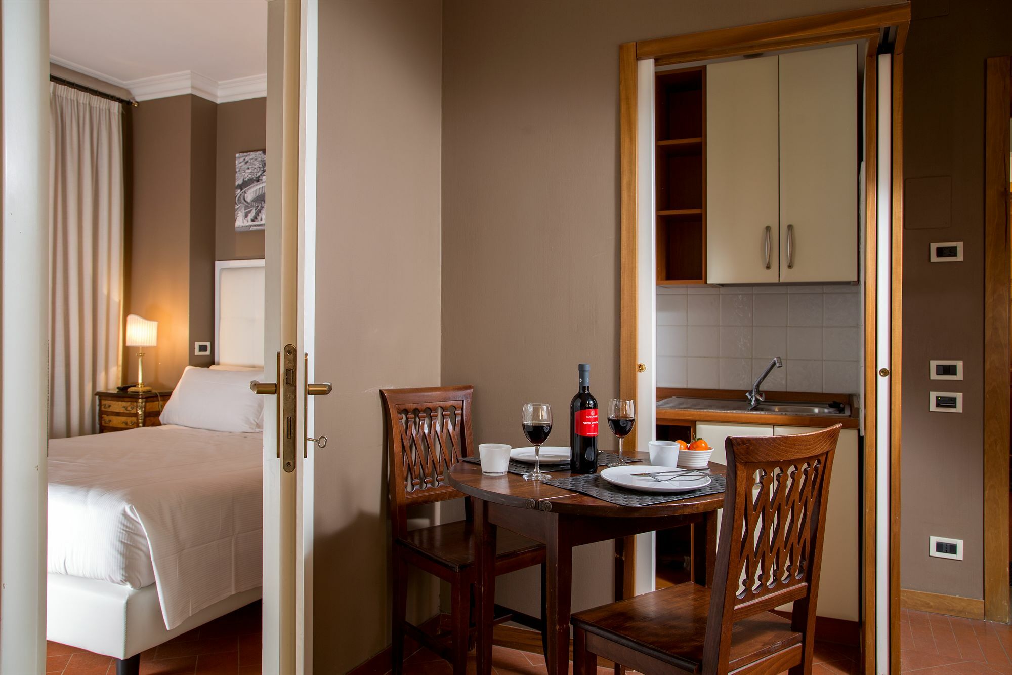 Astrid Roma Suites Luaran gambar