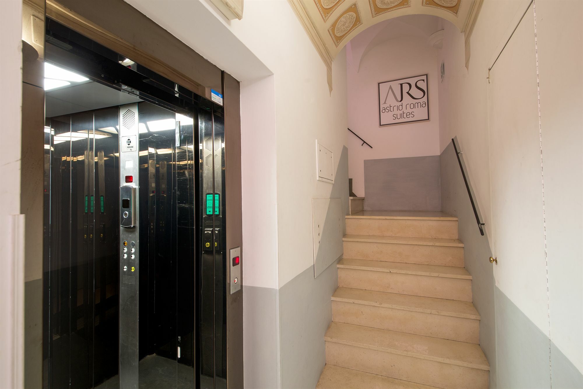 Astrid Roma Suites Luaran gambar